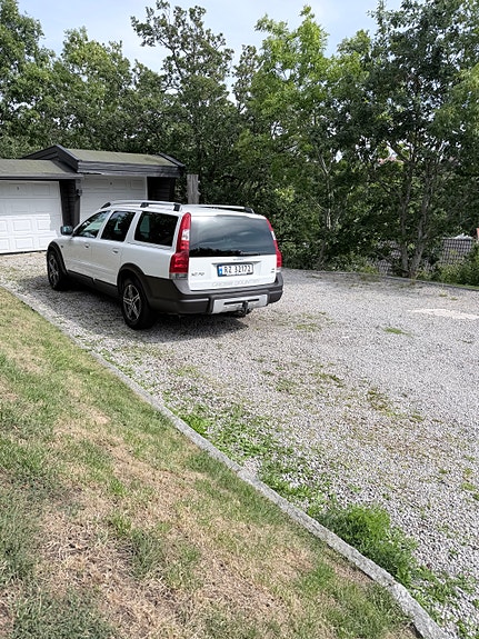 Volvo XC70 12 of 29