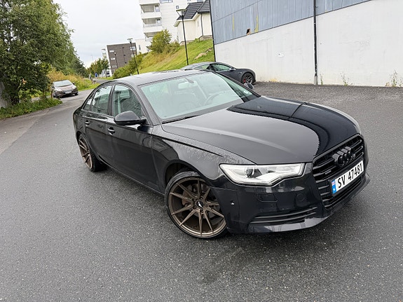 Audi A6 2 of 15