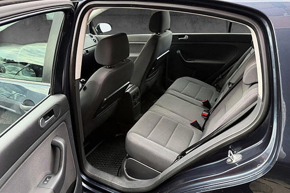 Volkswagen Golf Plus 9 of 19
