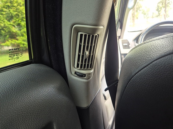 Volvo XC90 15 of 30