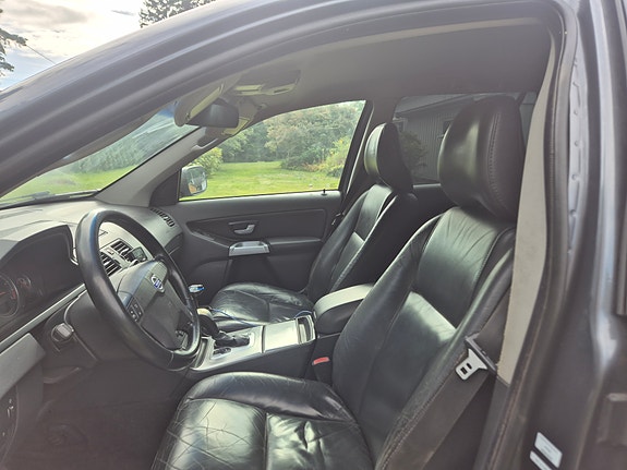 Volvo XC90 9 of 30
