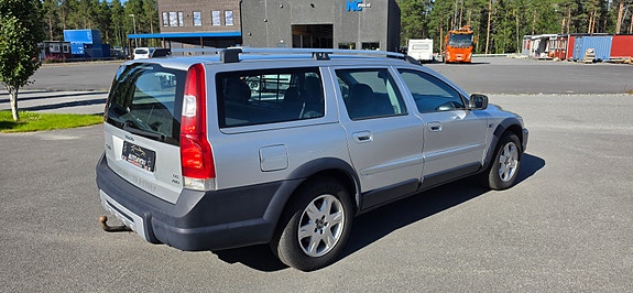 Volvo XC70 5 of 18