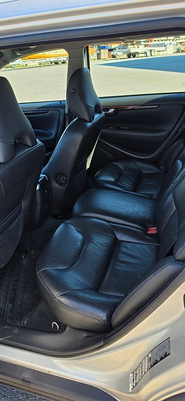 Volvo XC70 9 of 18