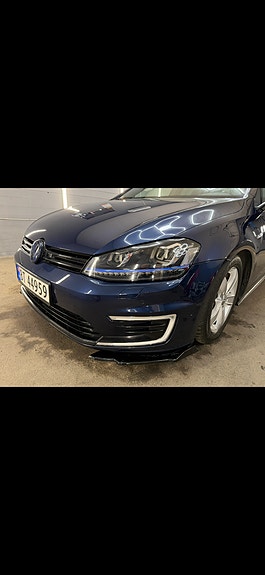 Volkswagen Golf VII 8 of 15