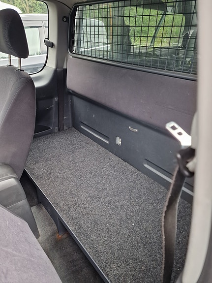 Isuzu D-max 8 of 18