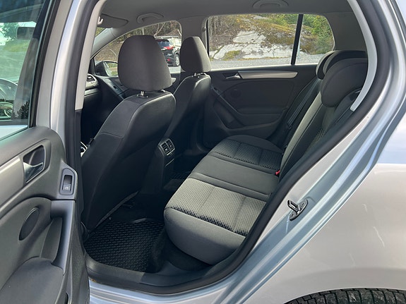Volkswagen Golf VI 11 of 15