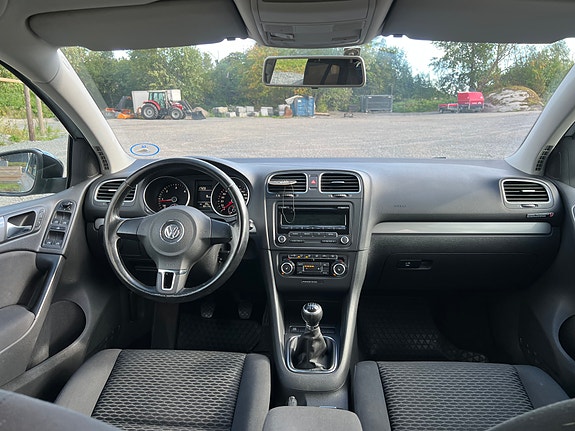 Volkswagen Golf VI 10 of 15