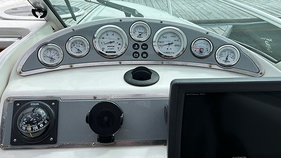 Uttern D68 2005 – 1.7 DTI diesel – omfattende servicehistorikk – Garmin 91sv 6 of 14
