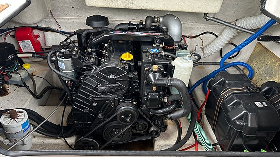 Uttern D68 2005 – 1.7 DTI diesel – omfattende servicehistorikk – Garmin 91sv 11 of 14