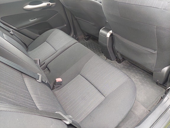 Toyota Auris 17 of 17
