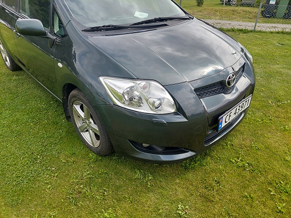 Toyota Auris 3 of 17