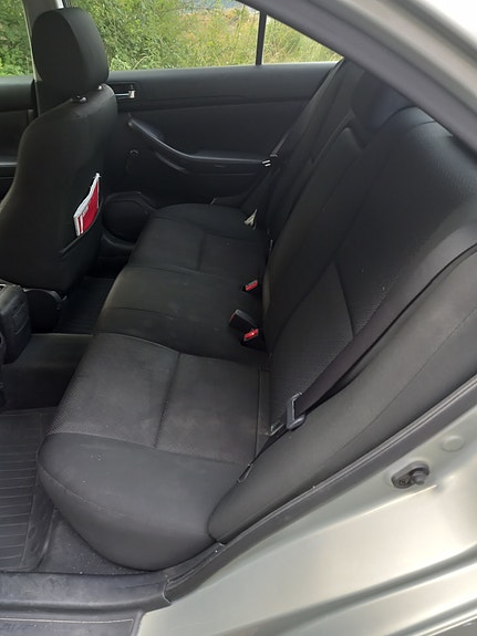Toyota Avensis 5 of 8
