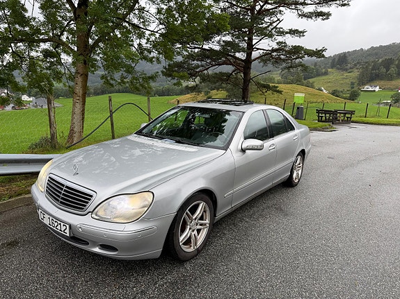 Mercedes-Benz S320 4 of 11