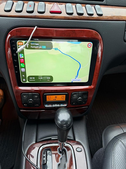 Mercedes-Benz S320 11 of 11