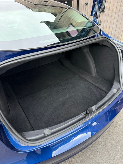 Tesla Model 3 22 of 22