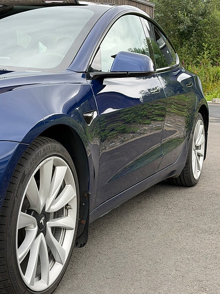 Tesla Model 3 4 of 22