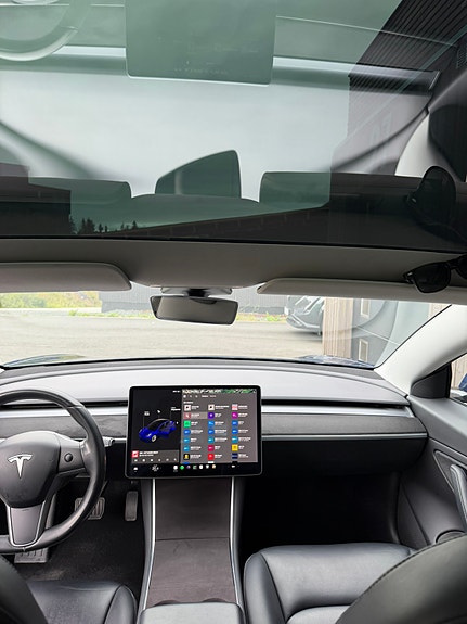 Tesla Model 3 18 of 22
