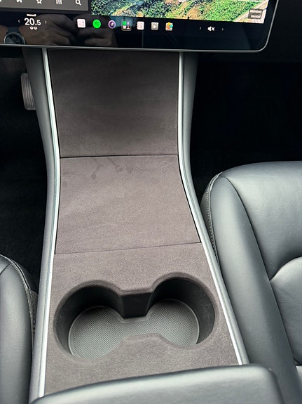 Tesla Model 3 9 of 22