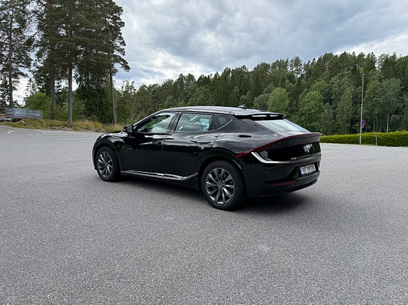 Kia EV6 5 of 17