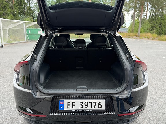 Kia EV6 9 of 17
