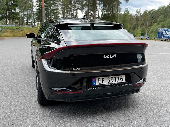 Kia EV6 6 of 17