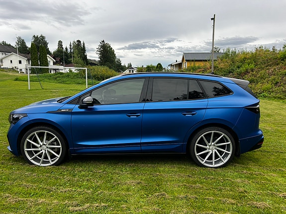 Skoda Enyaq 14 of 24
