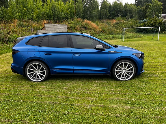 Skoda Enyaq 8 of 24