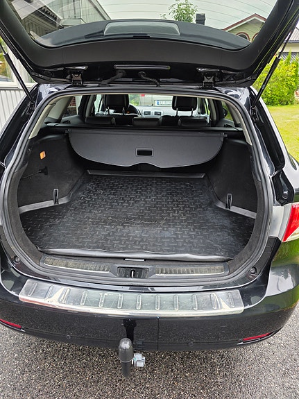 Toyota Avensis 9 of 10