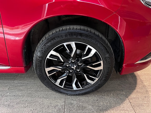 Mitsubishi Outlander 14 of 30