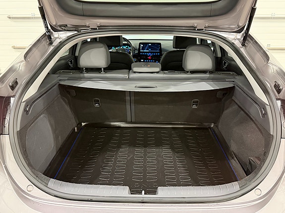 Hyundai IONIQ 14 of 30