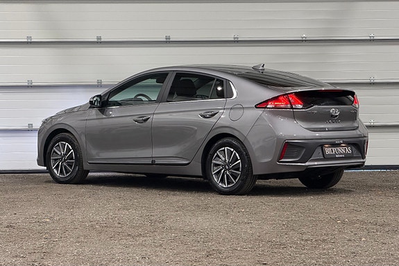 Hyundai IONIQ 4 of 30