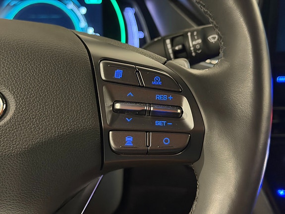 Hyundai IONIQ 18 of 30