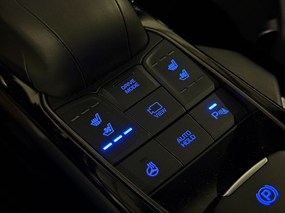 Hyundai IONIQ 20 of 30
