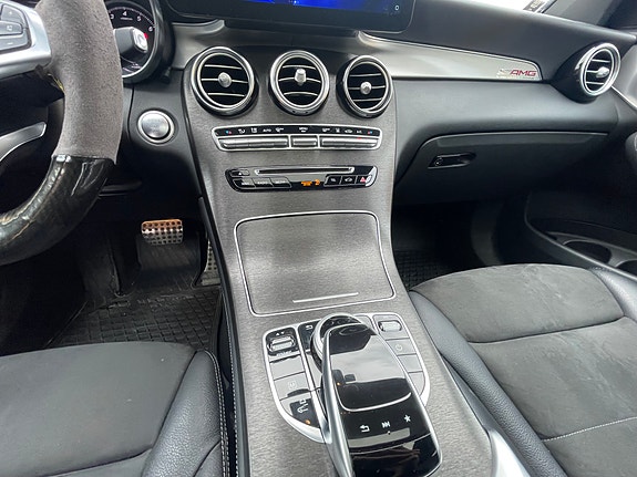 Mercedes-Benz GLC350 e 12 of 16