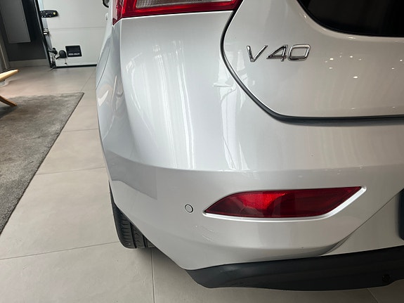 Volvo V40 18 of 20