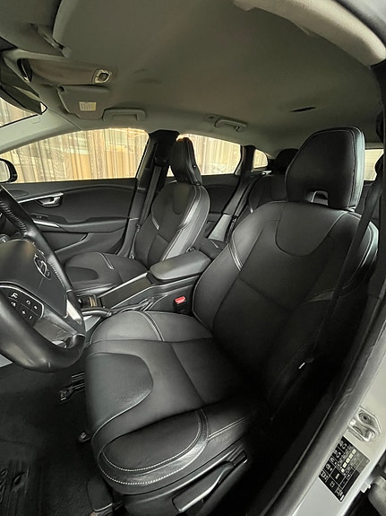 Volvo V40 9 of 20
