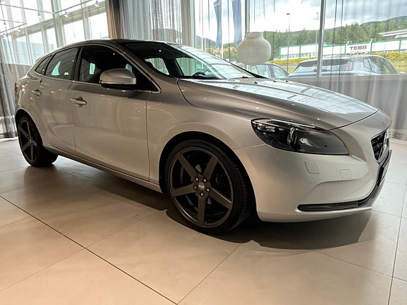 Volvo V40 6 of 20
