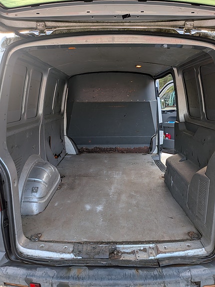 Volkswagen Transporter 10 of 12