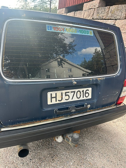 Volvo 240 11 of 11