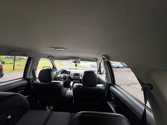 Mitsubishi Outlander 21 of 30
