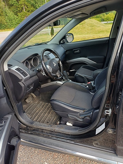 Mitsubishi Outlander 11 of 30