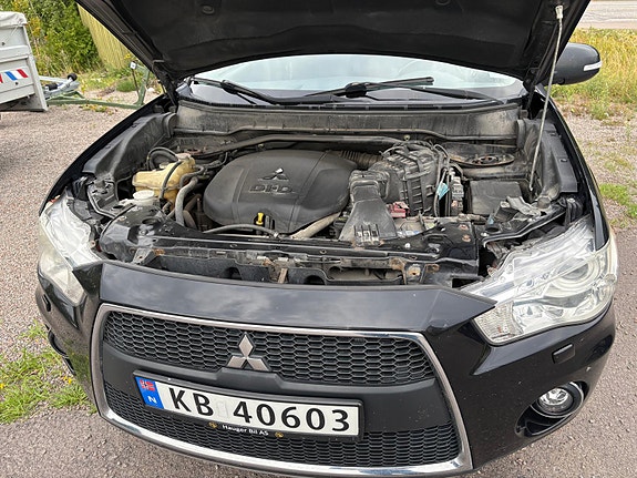 Mitsubishi Outlander 18 of 30