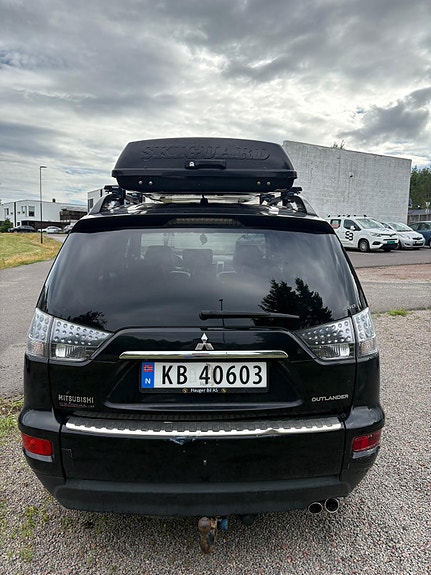 Mitsubishi Outlander 2 of 30