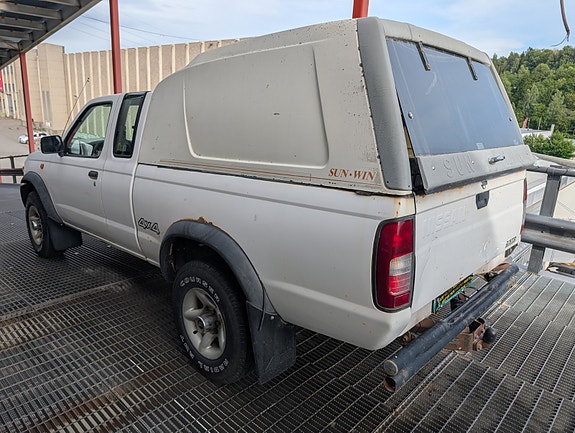 Nissan King Cab 11 of 30