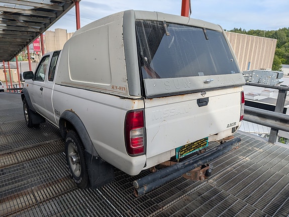 Nissan King Cab 10 of 30