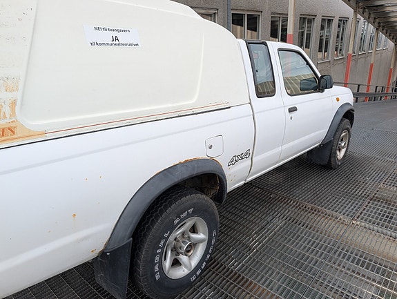 Nissan King Cab 7 of 30