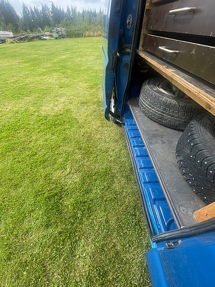 Toyota HiAce 11 of 30