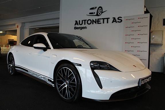 Porsche Taycan 4 of 30
