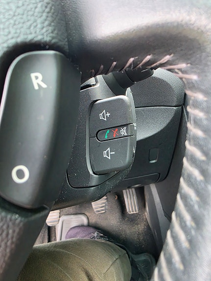 Renault Clio 16 of 25
