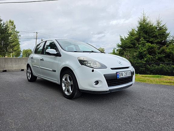 Renault Clio 9 of 25
